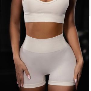 Bo+tee no limits seamless high waisted shorts